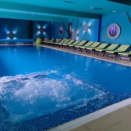 Lux U Kraljevim Cardacima