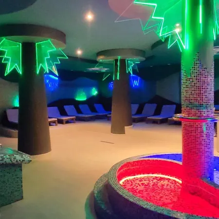 Lux U Kraljevim Cardacima *