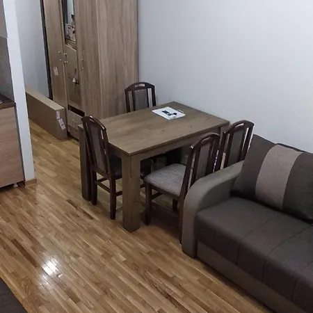 Lux U Kraljevim Cardacima Lägenhet