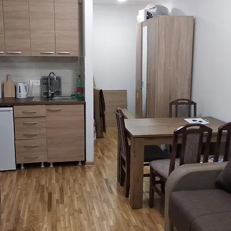 Lux U Kraljevim Cardacima Lägenhet