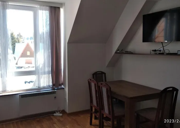 Apartman Lux U Kraljevim Cardacima