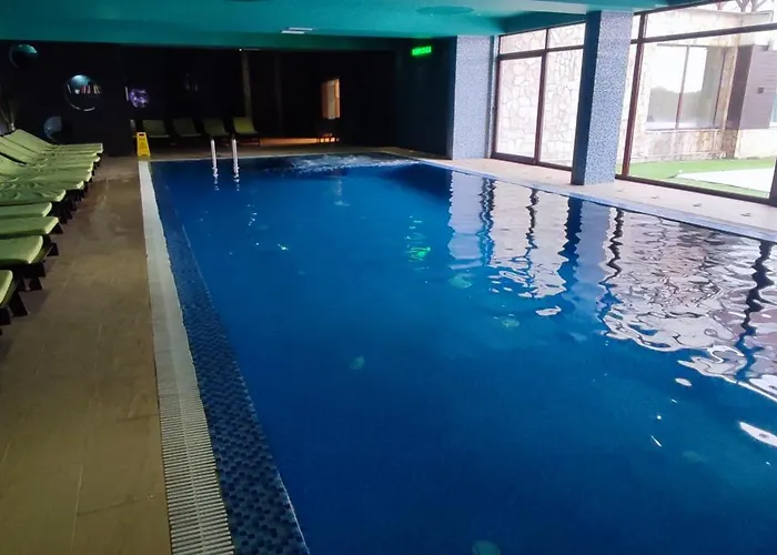 Lux U Kraljevim Cardacima *